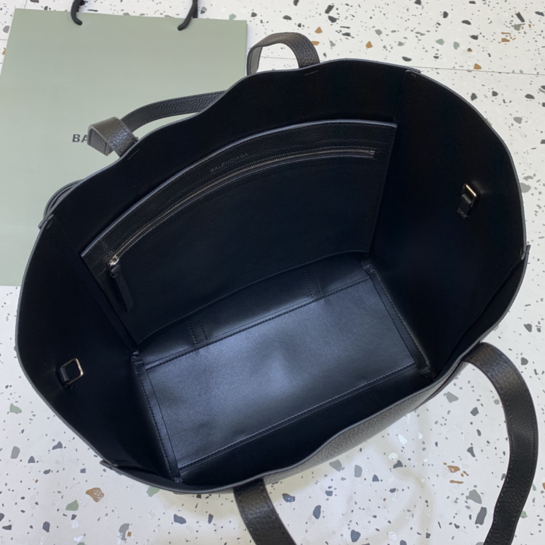 Balenciaga Everyday Small Tote Bag Black